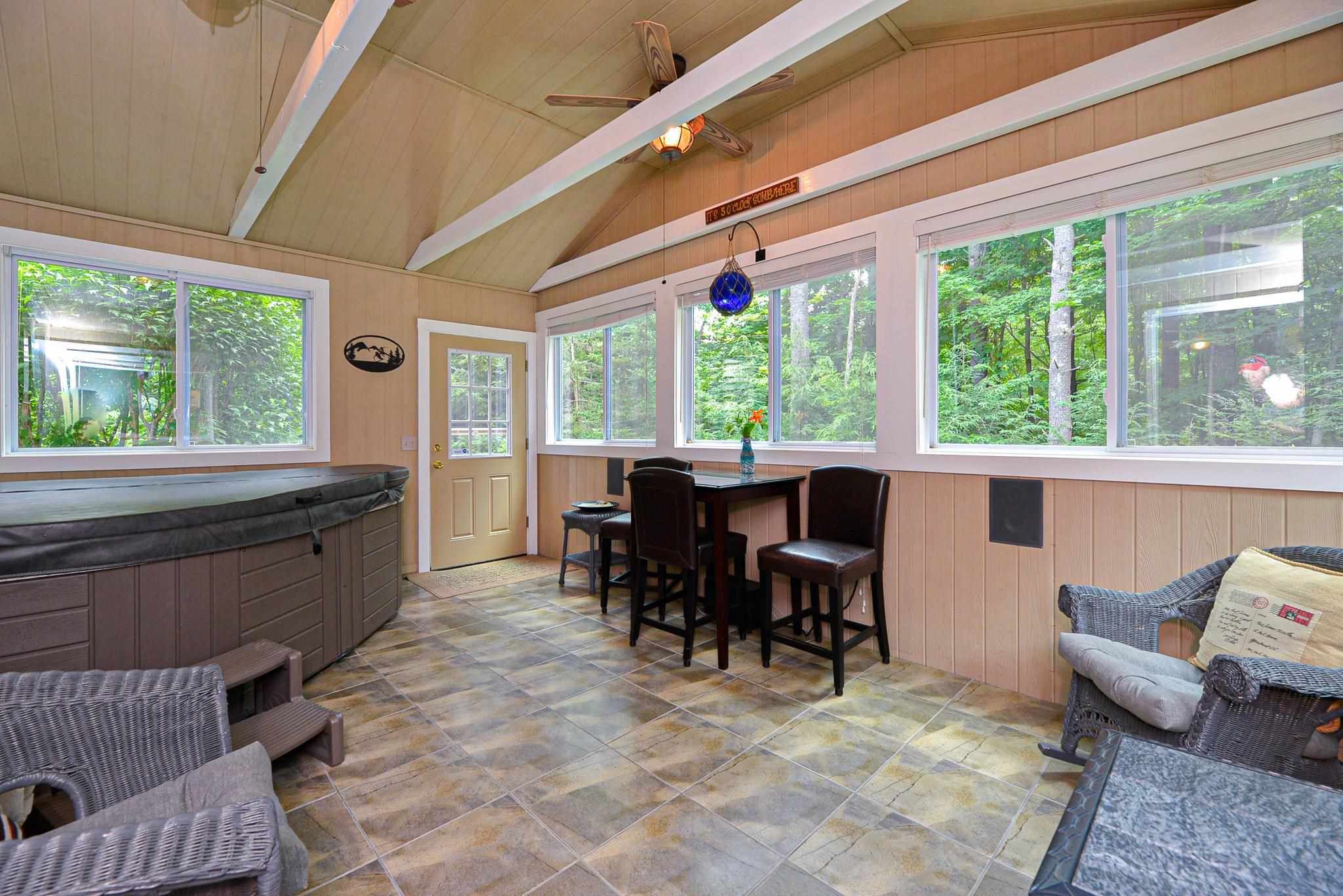 87 Hampstead Road Sandown, NH 03873 - Photo 29 of 40