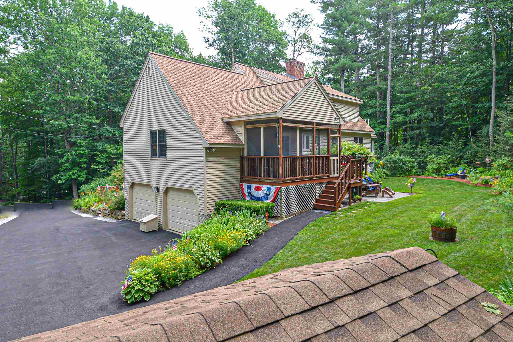 87 Hampstead Road Sandown, NH 03873 - Photo 5 of 40