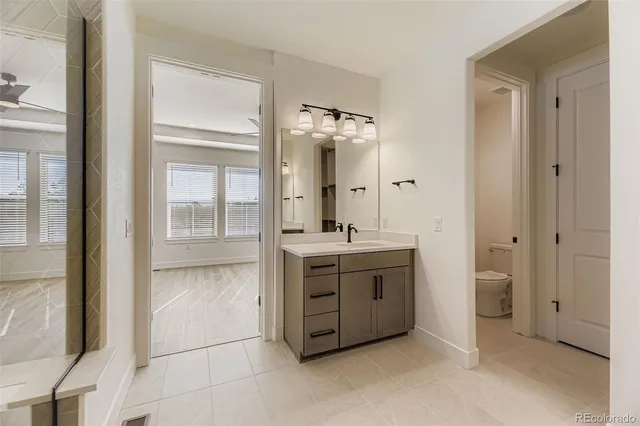 $891,071 | 9046 South Shawnee Court, Aurora, CO 80016