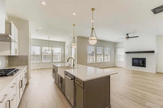 $891,071 | 9046 South Shawnee Court, Aurora, CO 80016