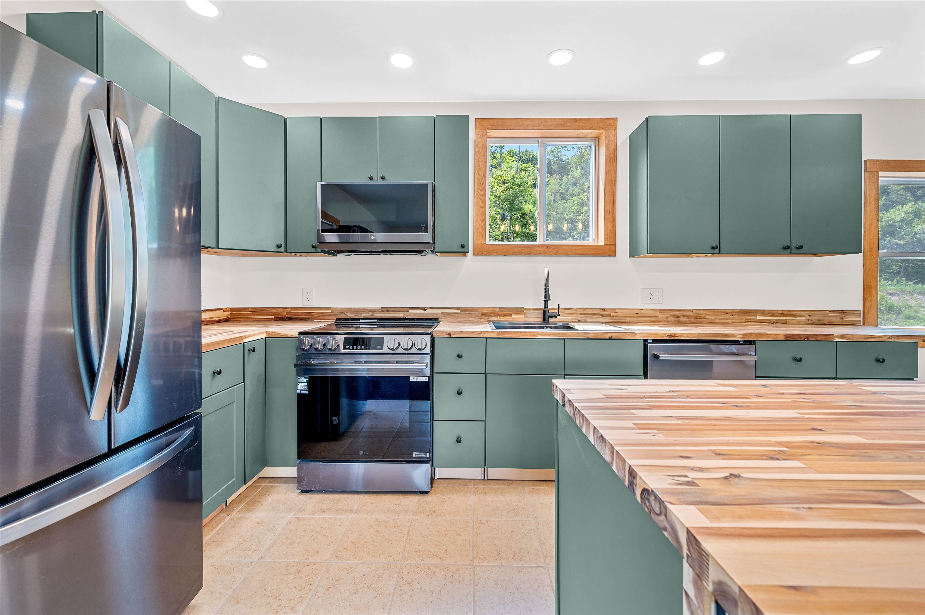 35 Fern Road Warren, VT 05674 - Photo 9 of 58