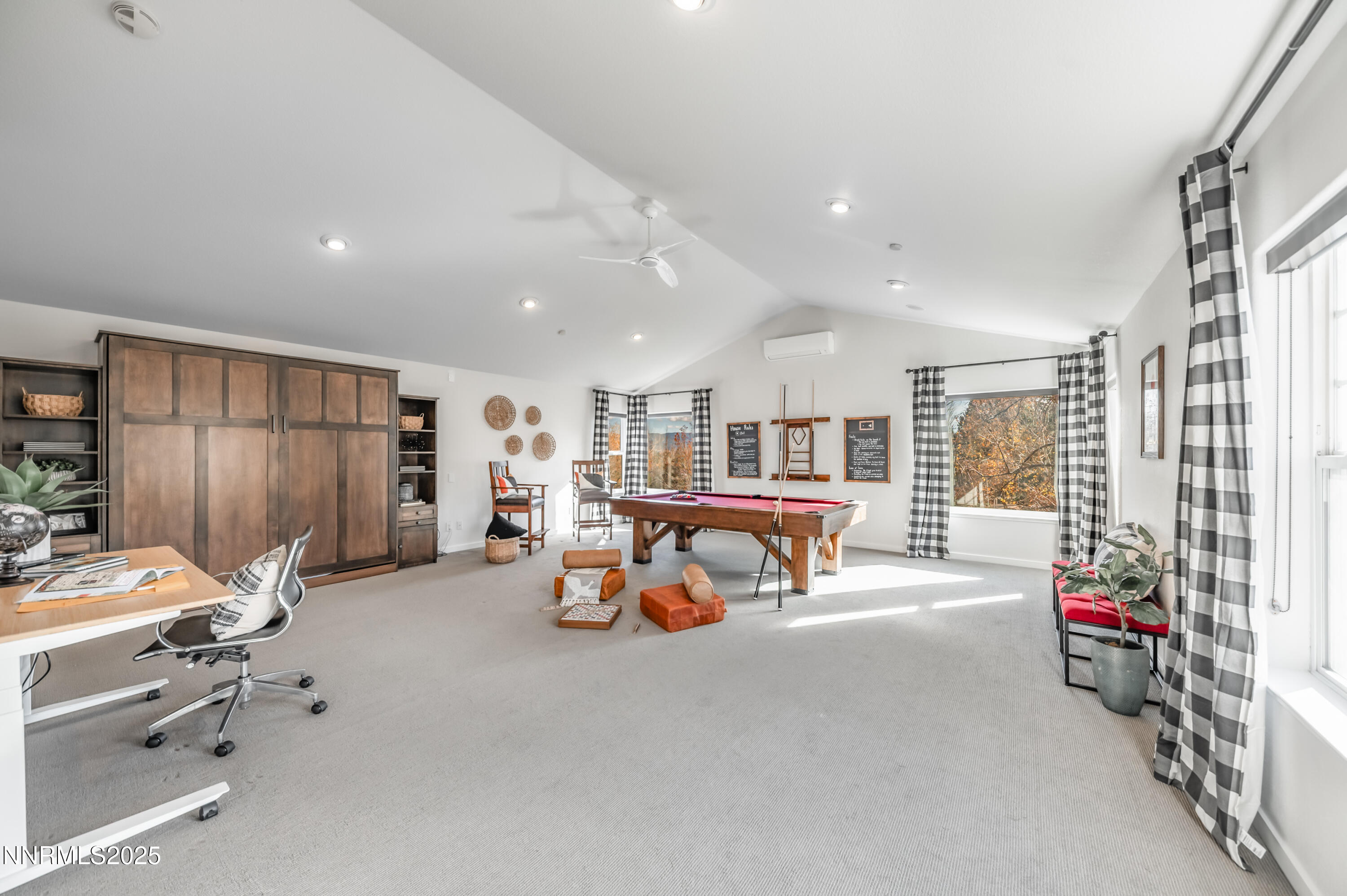 40 MacFarlane Drive Reno, NV 89511 - Photo 14 of 37 a living room with furniture and a flat screen tv