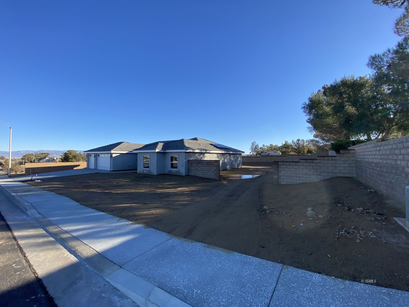 2428 South Del Rosa Drive Ridgecrest, CA 93555 - Photo 2 of 38