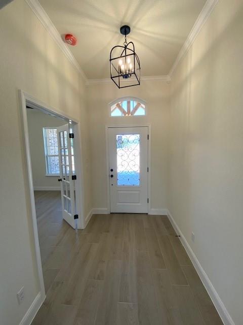 1004 Hennesay Park Springtown, TX 76082 - Photo 3 of 20 en empty room with windows and ceiling fan