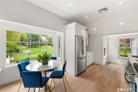 $1,399,000 | 5 Lehn Farm Road, Westport, CT 06880