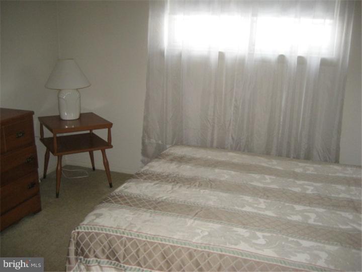 956 Marian Road Warminster, PA 18974 - Photo 12 of 15 Bedroom 3