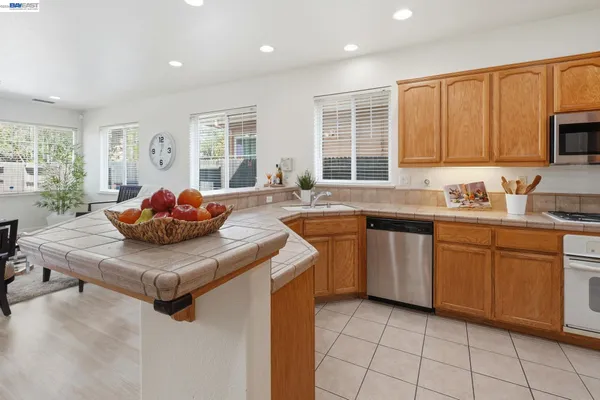 $869,000 | 1339 Cherry Blossom Lane, Tracy, CA 95377