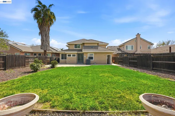 $869,000 | 1339 Cherry Blossom Lane, Tracy, CA 95377