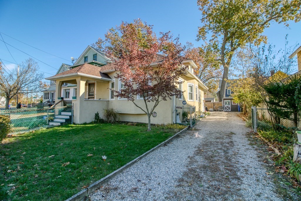 15 Washington Street Springfield, MA 01108 - Photo 2 of 21