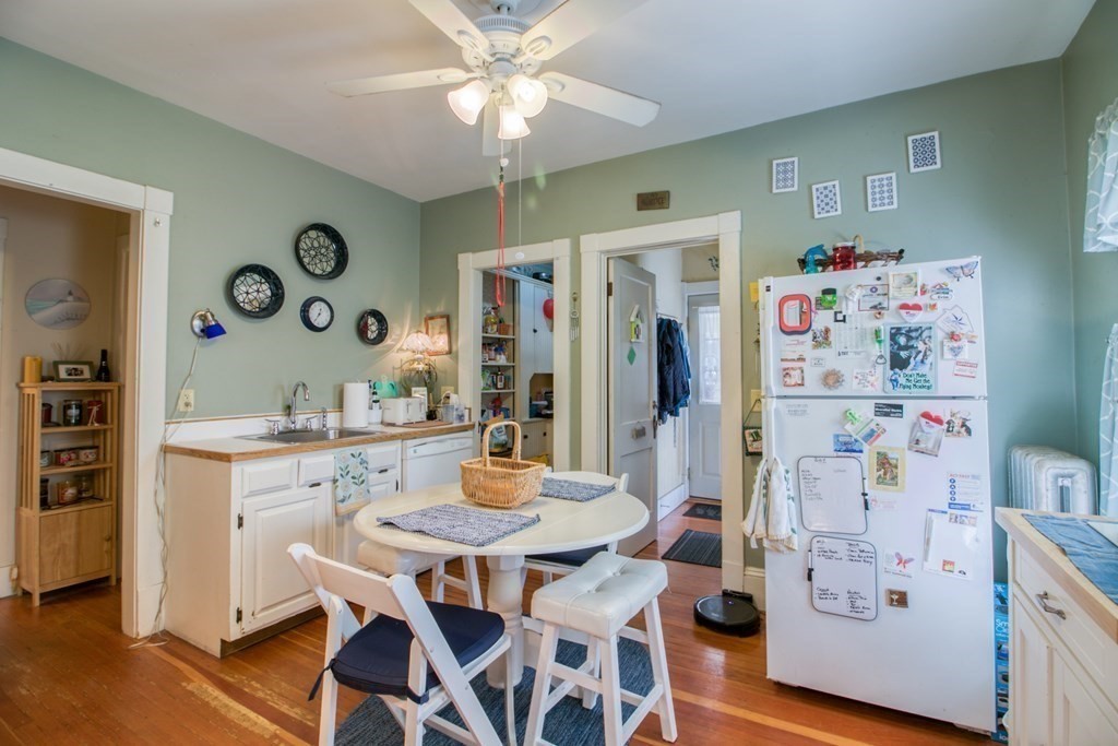 15 Washington Street Springfield, MA 01108 - Photo 4 of 21