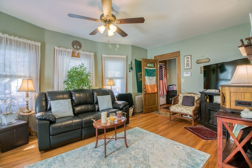 15 Washington Street Springfield, MA 01108 - Photo 8 of 21