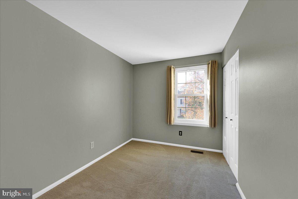 14808 Basingstoke Loop Centreville, VA 20120 - Photo 12 of 23 Bedroom @ 2