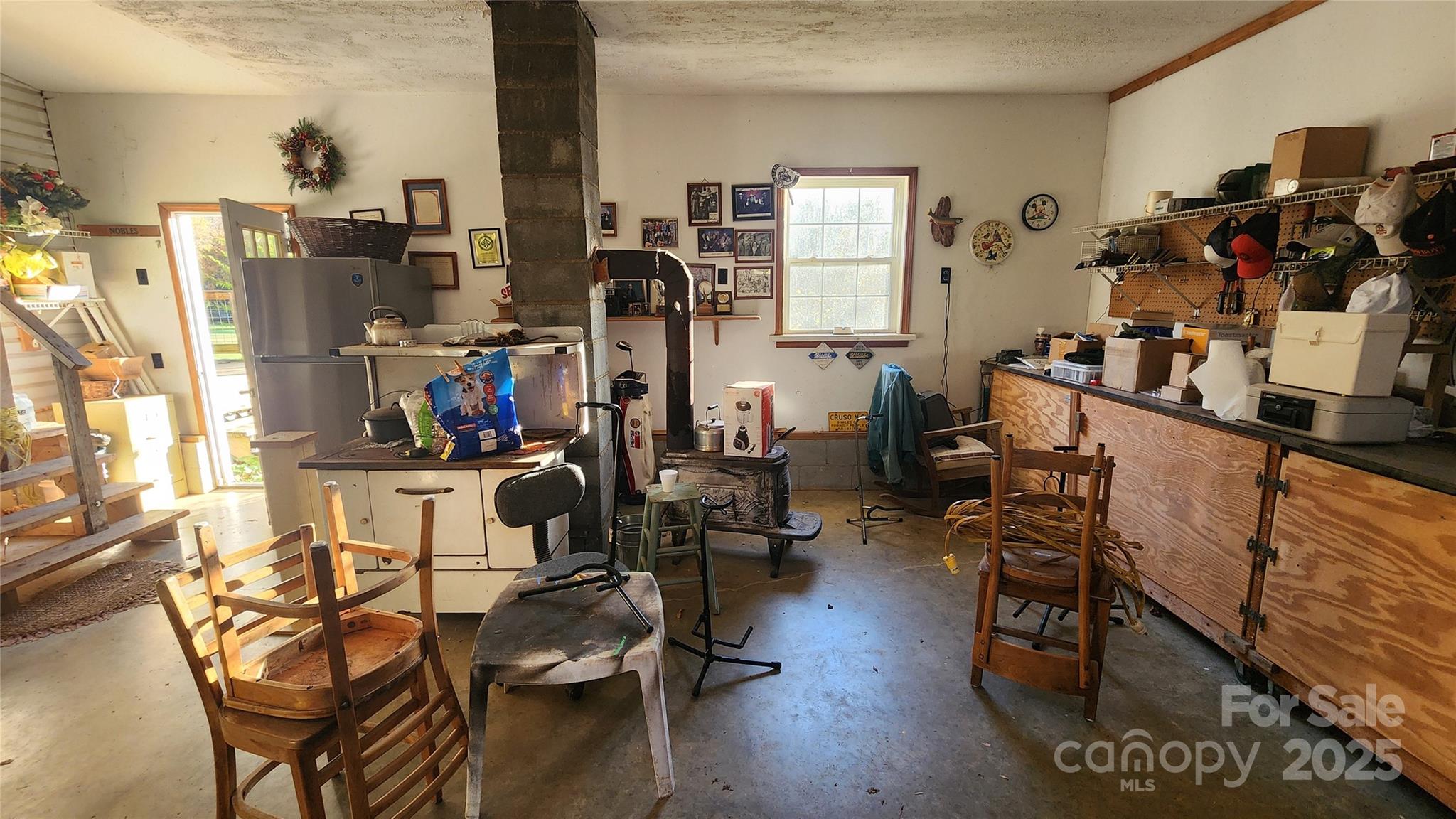 141 Hungry Creek Road Canton, NC 28716 - Photo 38 of 38 a view of a room with gym equipment