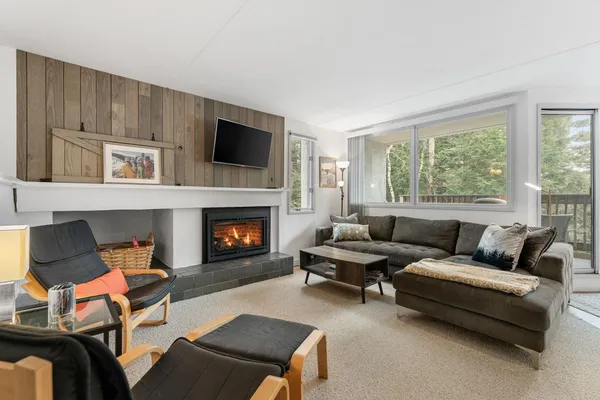 $365,000 | 102 Upper Phase Road, Unit BRIDGES #67, Warren, VT 05674