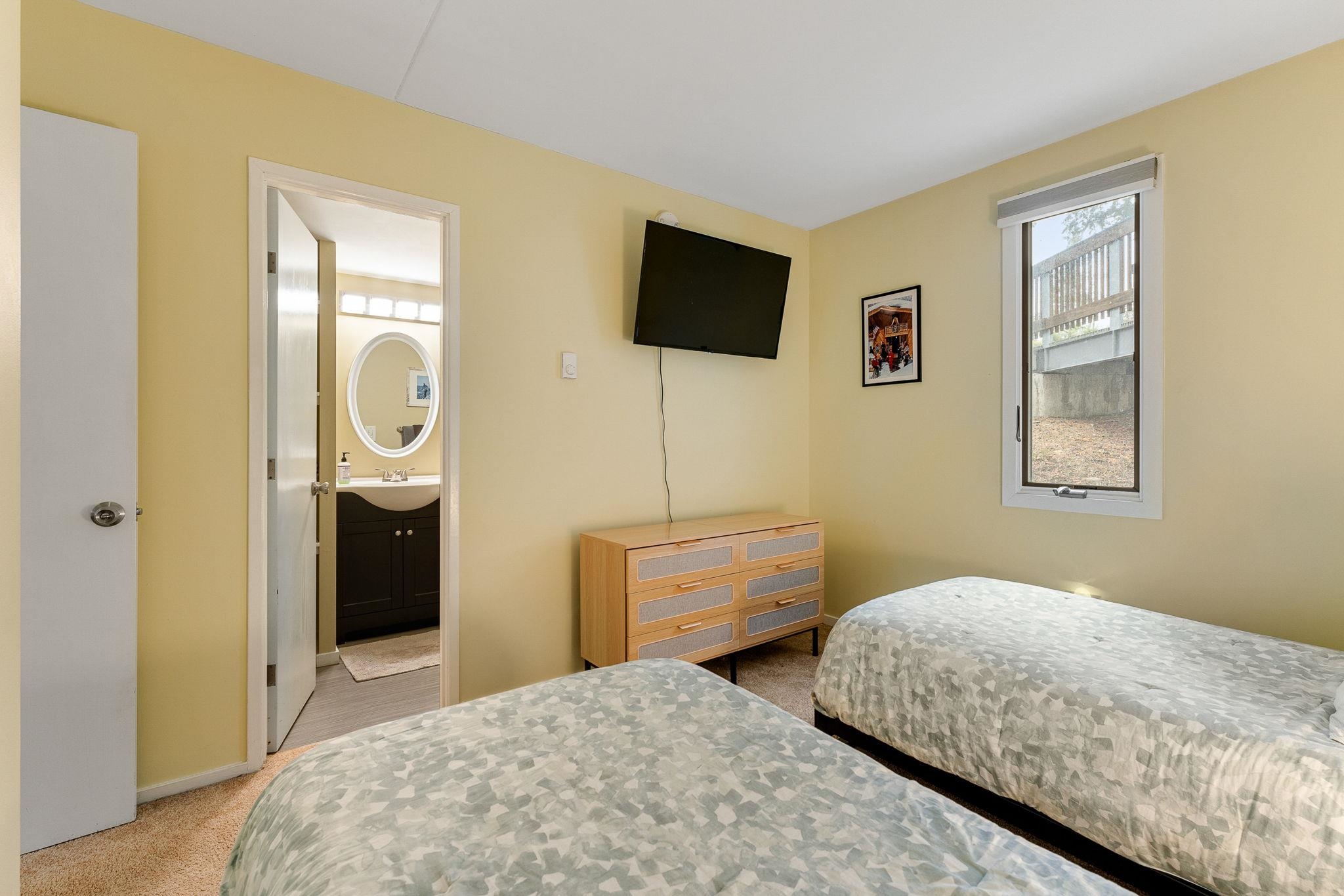 102 Upper Phase Road, Unit BRIDGES #67 Warren, VT 05674 - Photo 15 of 34