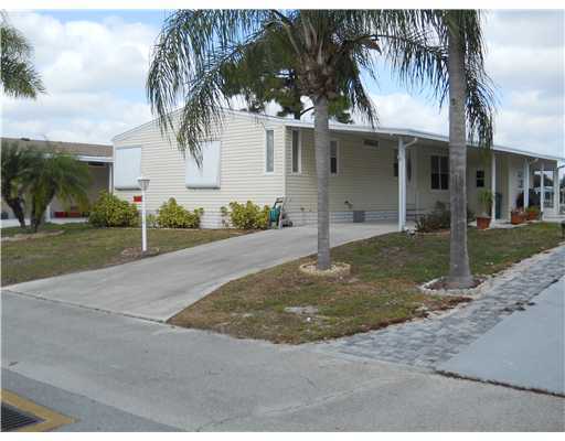 520 Thames Bluff Ridge, Unit D19 Fort Pierce, FL 34982 - Photo 1 of 11 Primary Photo