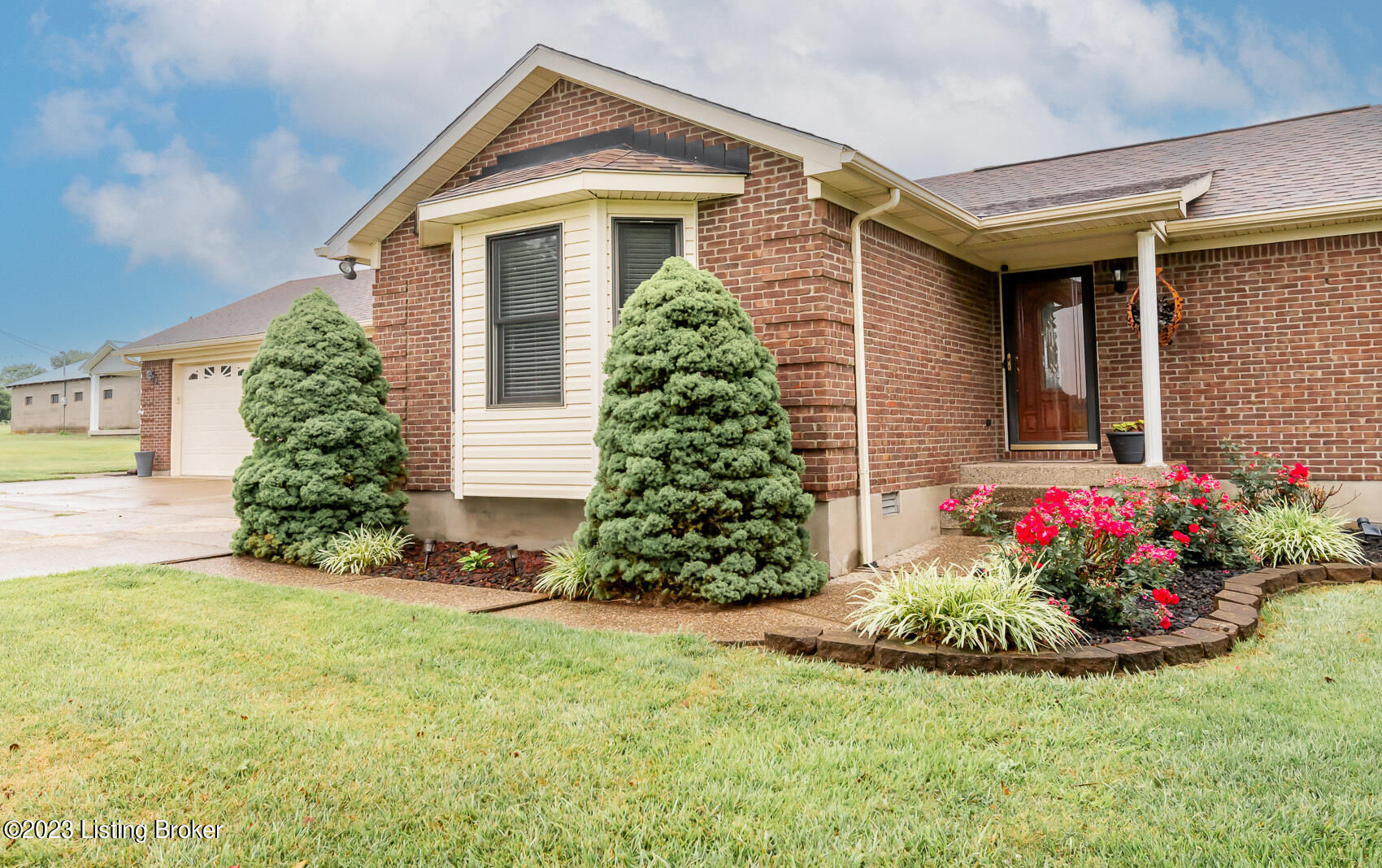 3190 Greenbriar Road Mount Washington, KY 40047 - Photo 4 of 61 gbr-104