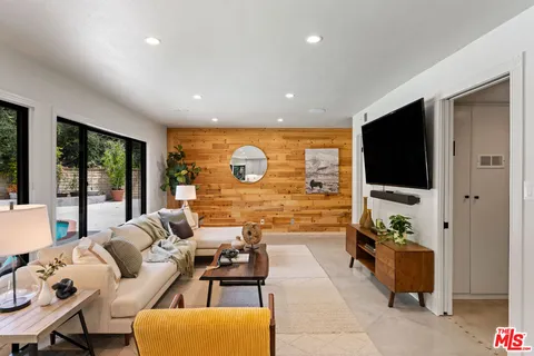 $1,399,999 | 2231 Willowpark Court, Thousand Oaks, CA 91362