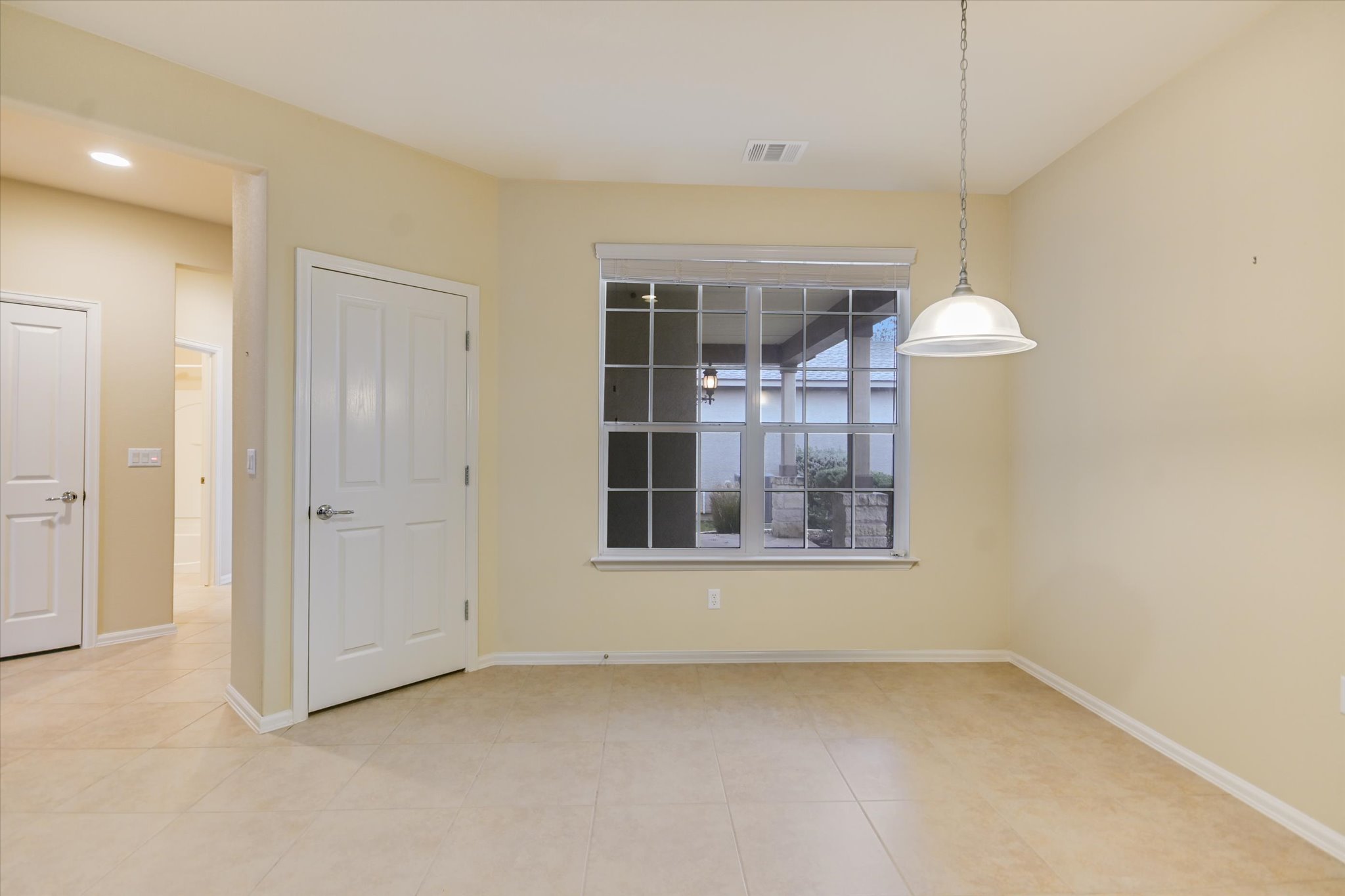 915 Apache Mountain Lane Georgetown, TX 78633 - Photo 16 of 33