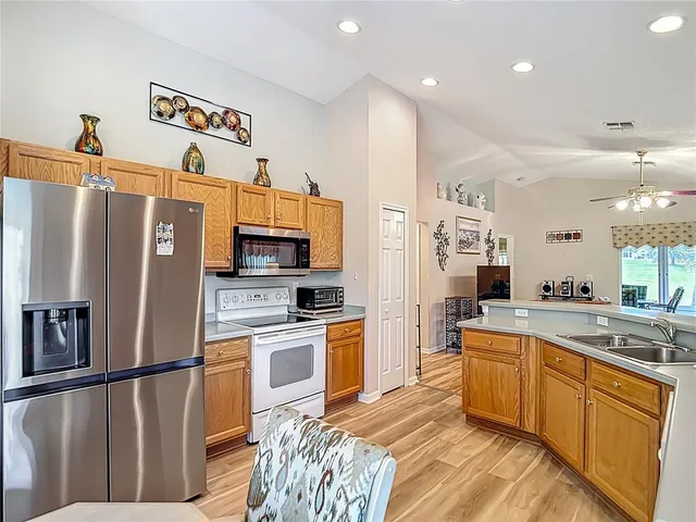 $225,000 | 232 Center Oak Circle, Spring Hill, FL 34609