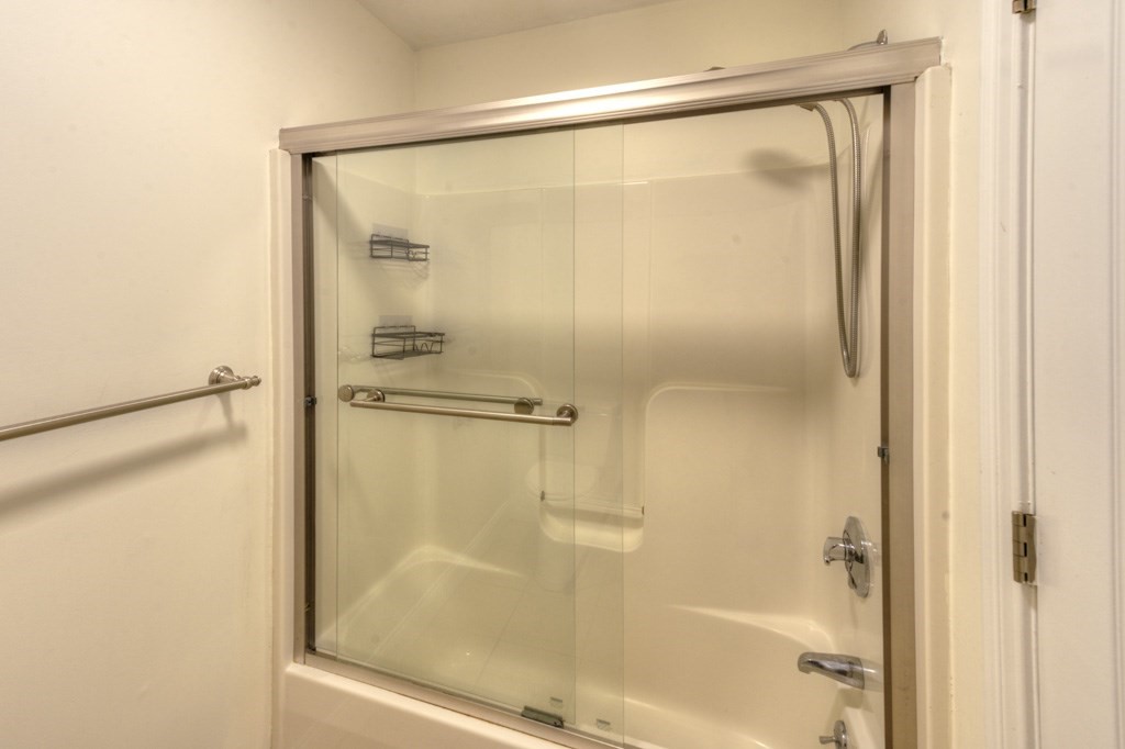 38 Johnson Street Worcester, MA 01604 - Photo 17 of 34