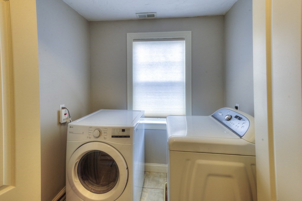 38 Johnson Street Worcester, MA 01604 - Photo 21 of 34