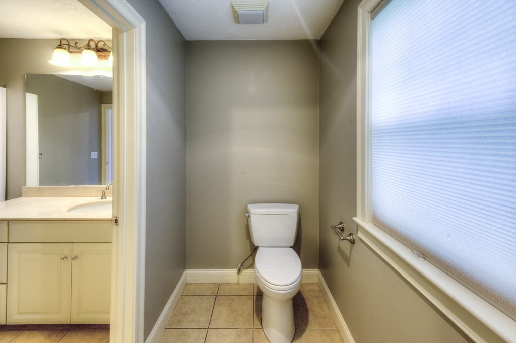 38 Johnson Street Worcester, MA 01604 - Photo 30 of 34