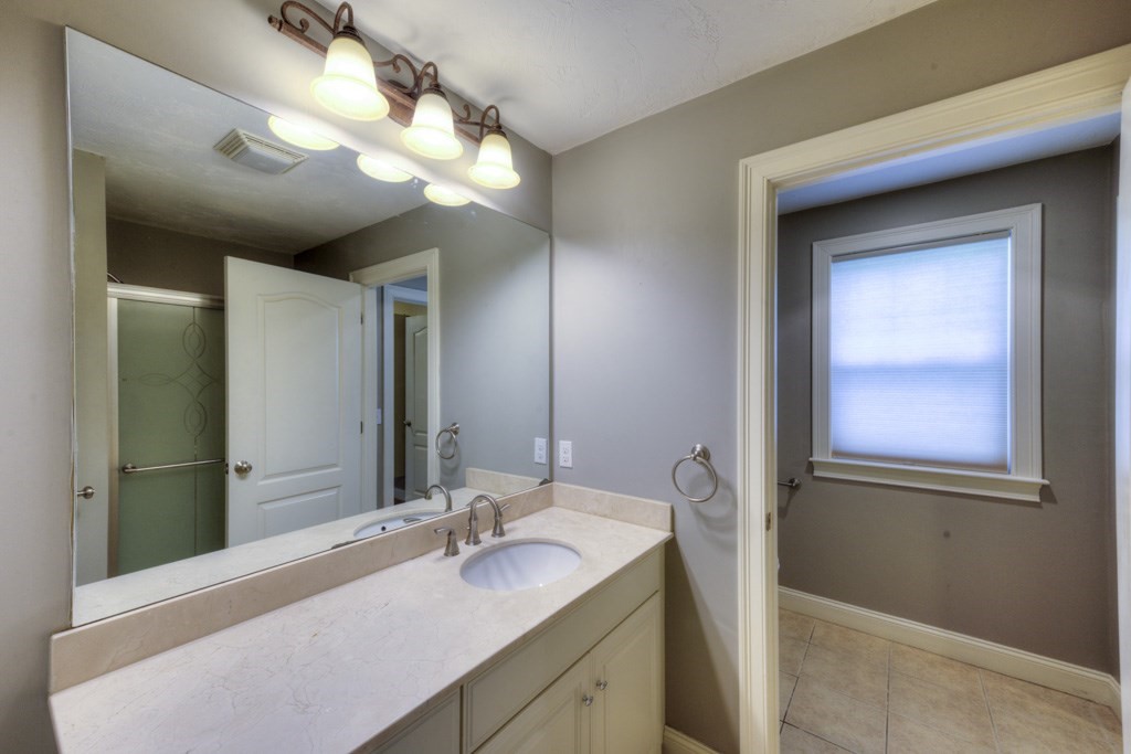 38 Johnson Street Worcester, MA 01604 - Photo 32 of 34