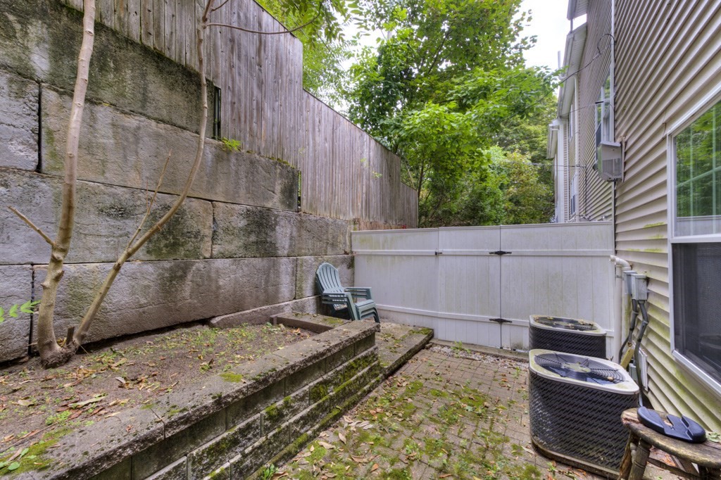 38 Johnson Street Worcester, MA 01604 - Photo 34 of 34