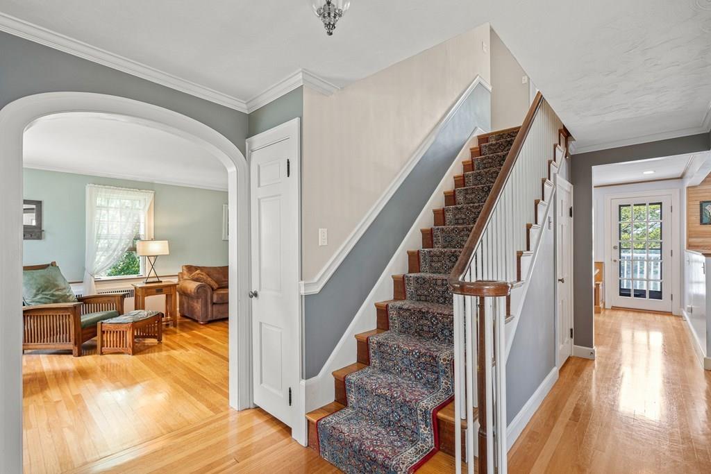 26 Sherwood Road Melrose, MA 02176 - Photo 2 of 42 Gallery Image 2