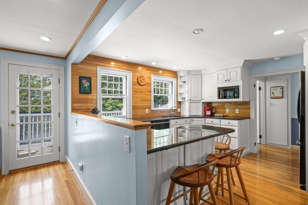 26 Sherwood Road Melrose, MA 02176 - Photo 9 of 42 Gallery Image 9