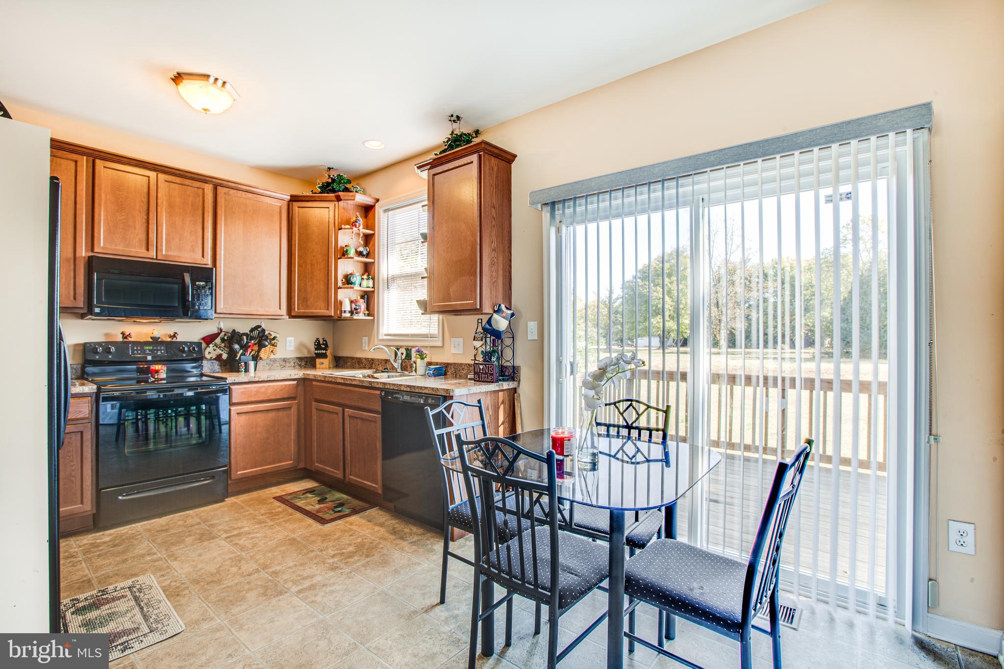 152 Randall Road Colonial Beach, VA 22443 - Photo 12 of 36 Kitchen