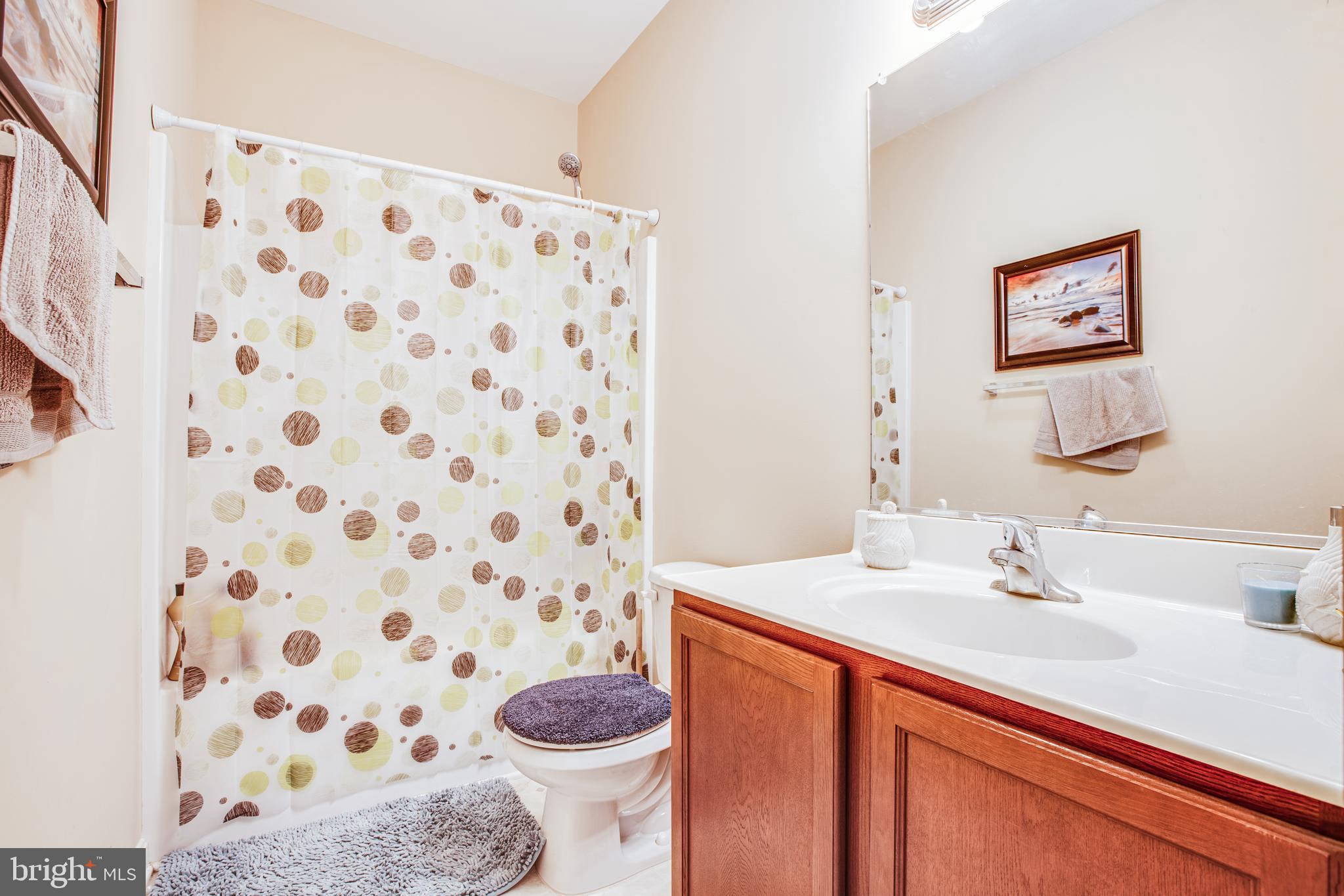 152 Randall Road Colonial Beach, VA 22443 - Photo 25 of 36 Guest Bathroom