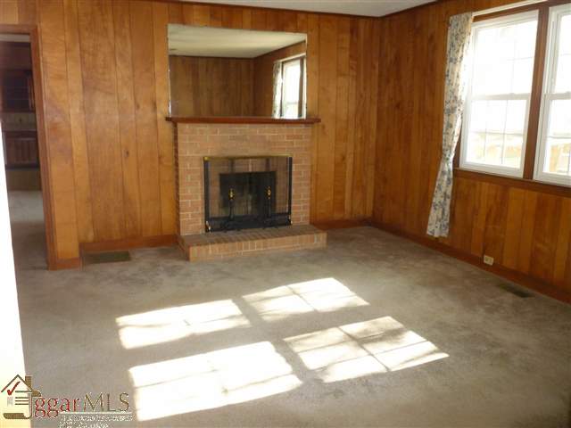 120 5th Street Easley, SC 29640 - Photo 6 of 14 Gallery Image 6