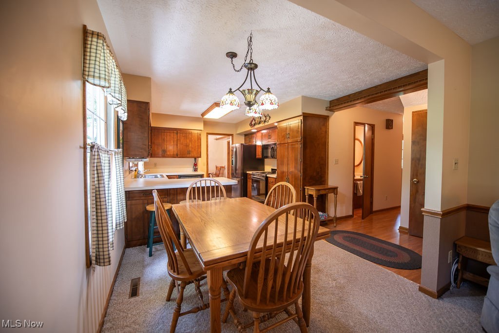 3949 Bair Road Northwest Dover, OH 44622 - Photo 17 of 48 Dining area view