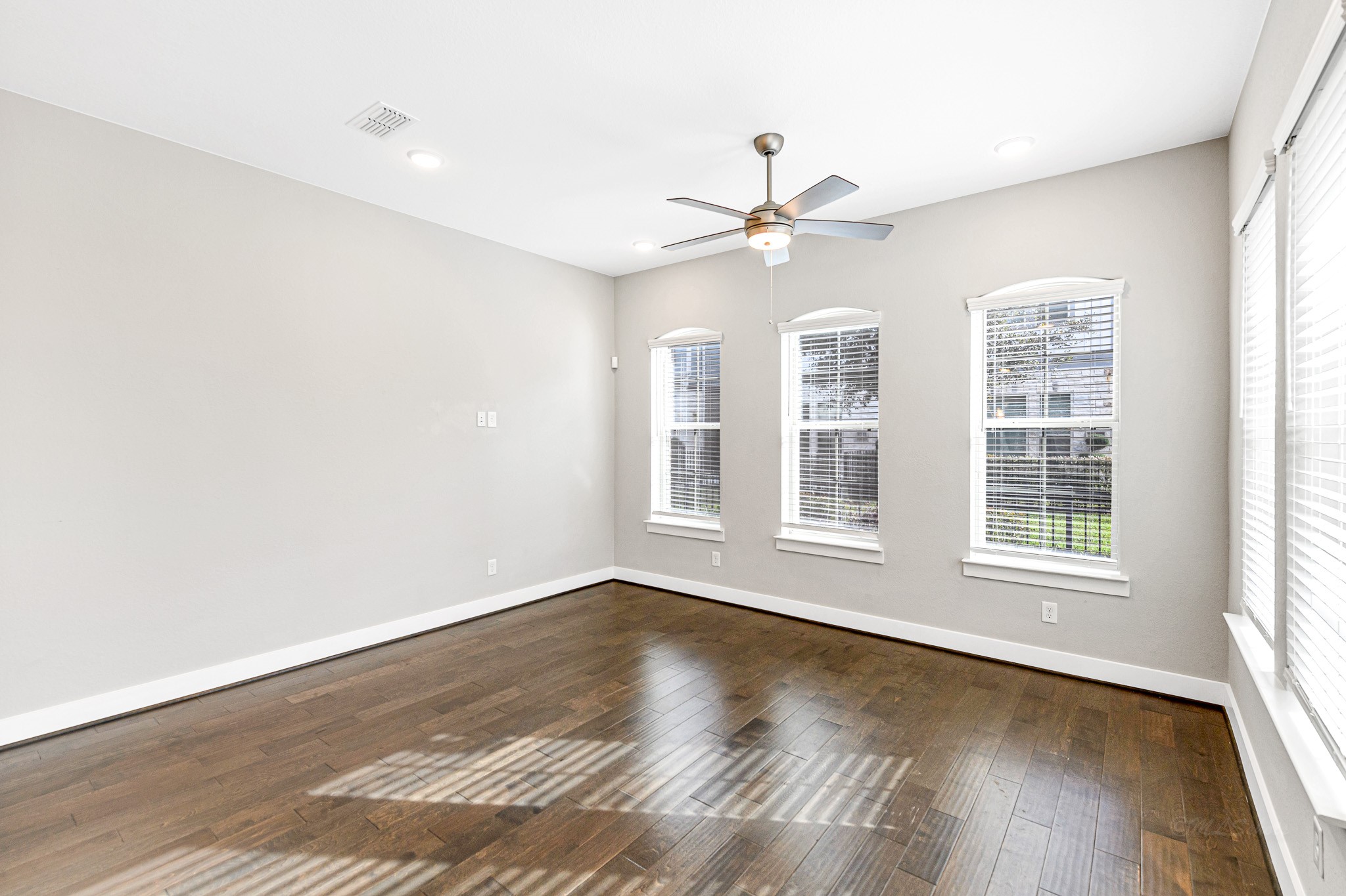 12562 Holly Blue Lane Houston, TX 77077 - Photo 12 of 39