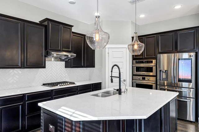 $3,350 | 12562 Holly Blue Lane, Houston, TX 77077