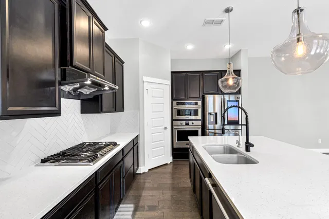 $3,350 | 12562 Holly Blue Lane, Houston, TX 77077