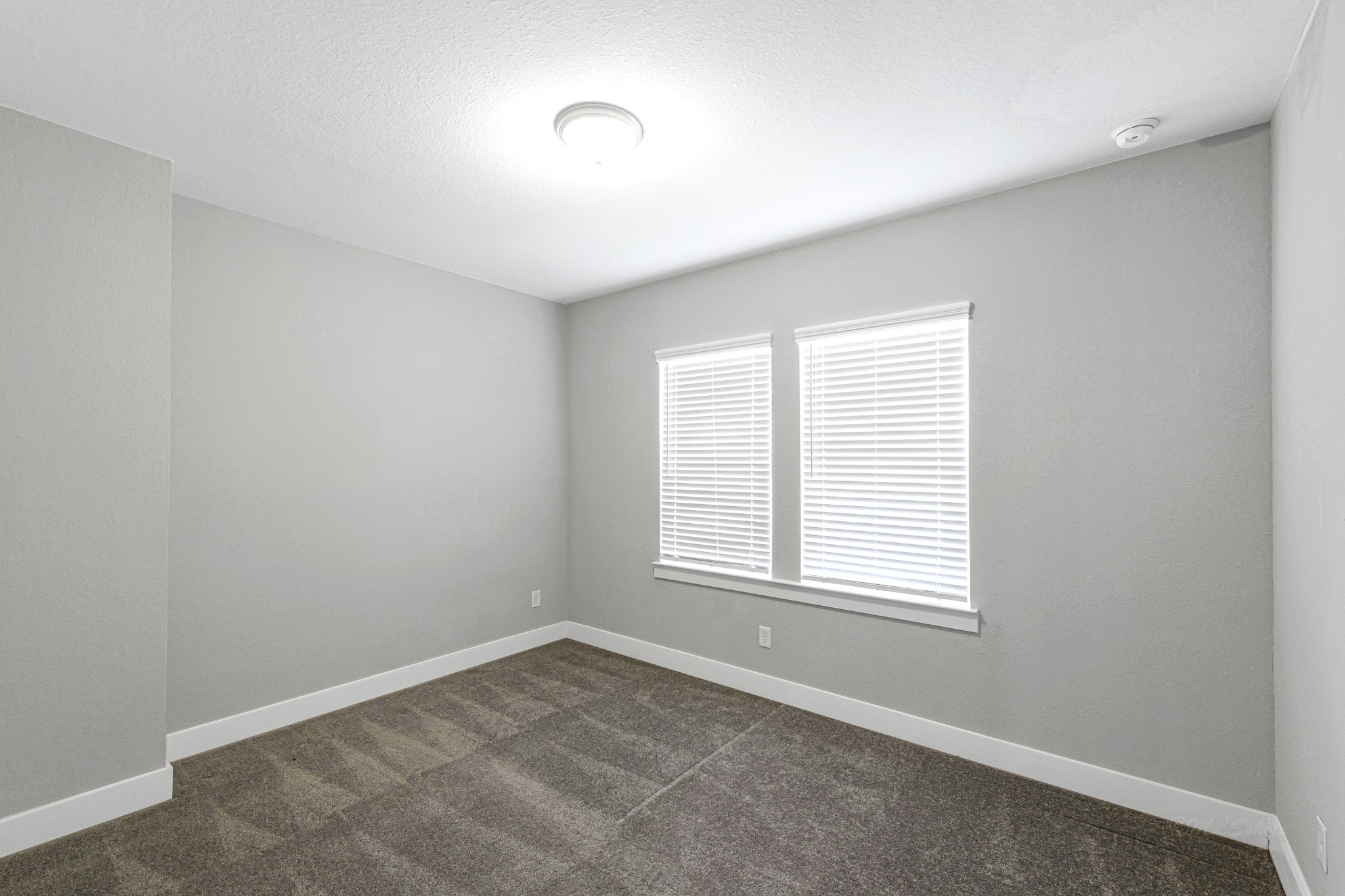 12562 Holly Blue Lane Houston, TX 77077 - Photo 32 of 39 2nd bedroom