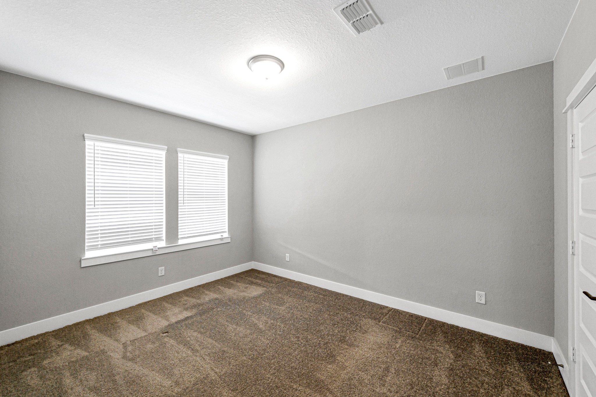 12562 Holly Blue Lane Houston, TX 77077 - Photo 33 of 39 3rd bedroom