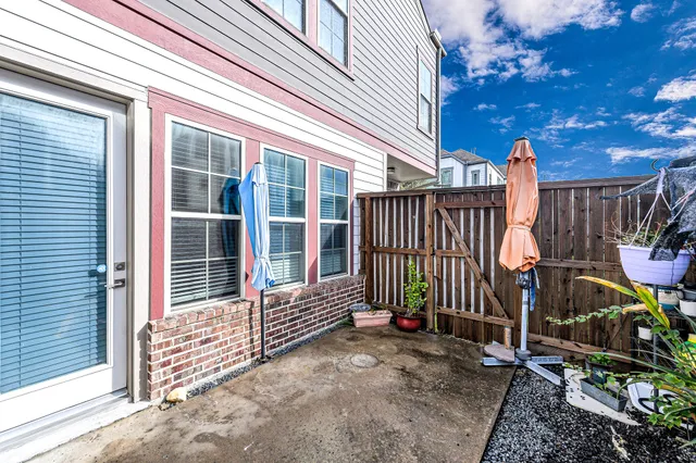 $3,350 | 12562 Holly Blue Lane, Houston, TX 77077