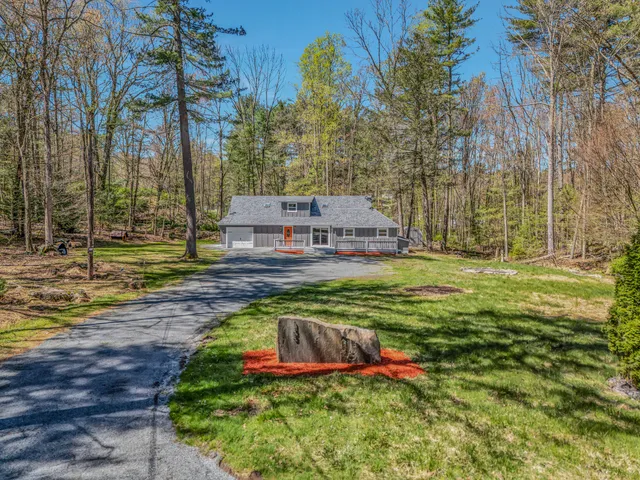 $389,000 | 133 Neil Thompson Road, Lackawaxen, PA 18425