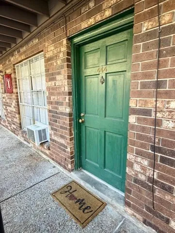 $46,900 | 6200 Riverside Drive, Unit 444, Metairie, LA 70003