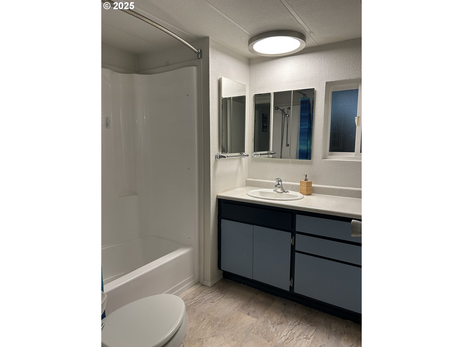 1600 Rhododendron Drive, Unit 112 Florence, OR 97439 - Photo 25 of 44 Bathroom