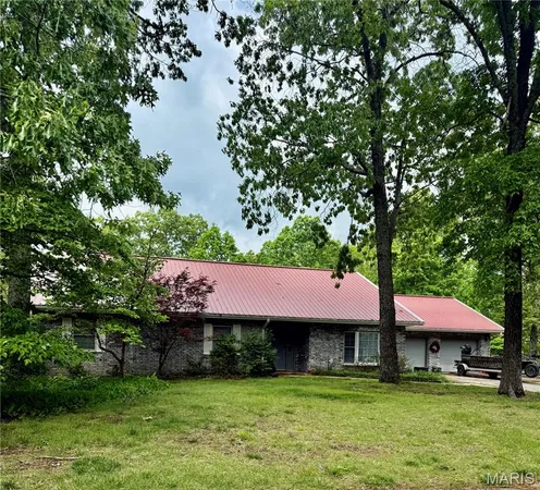 $299,000 | 17140 Lemming Lane, St. Robert, MO 65584