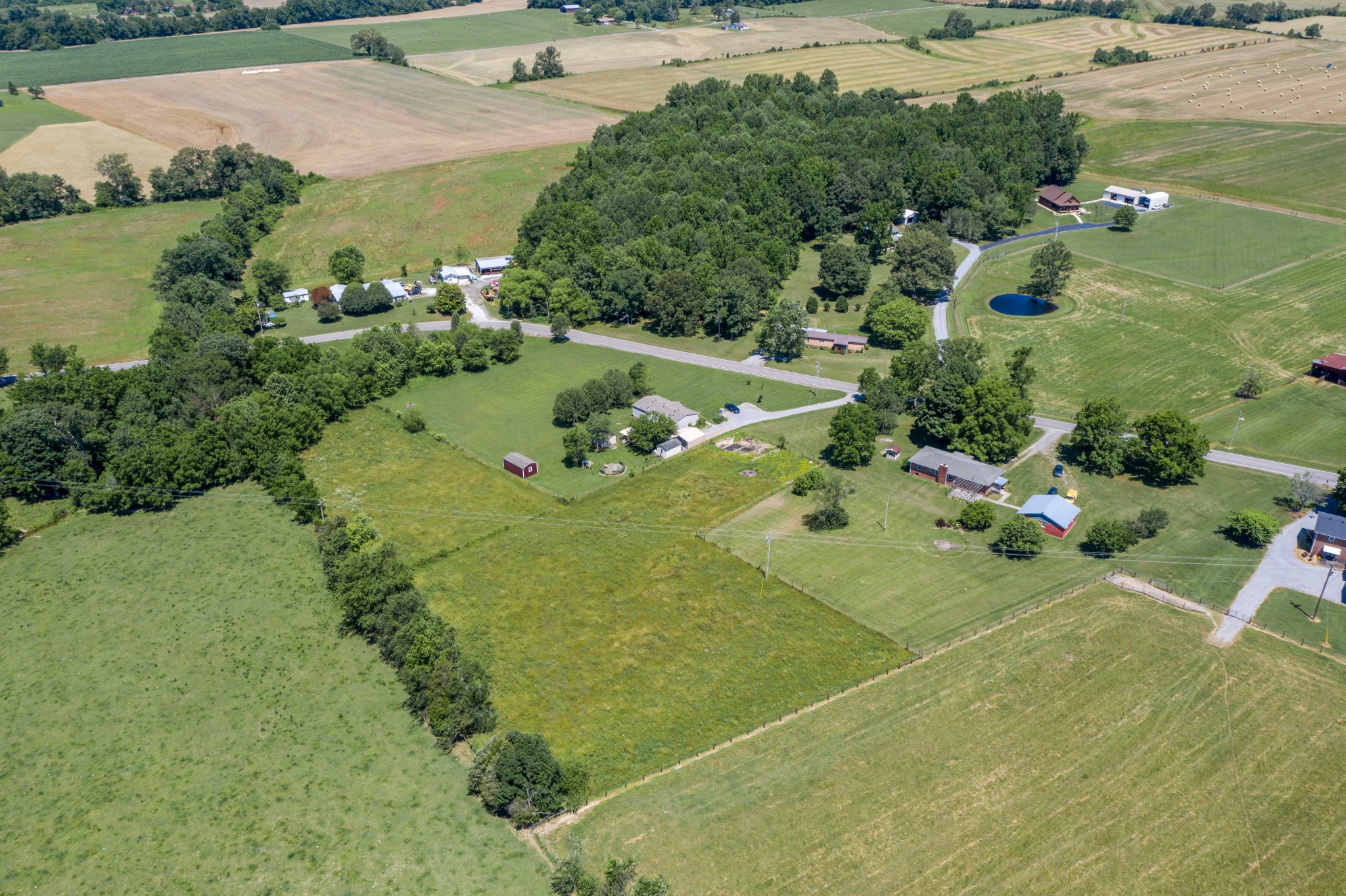 1441 Pleasant View Road Woodbury, TN 37190 - Photo 14 of 32 an aerial view of a residential houses
