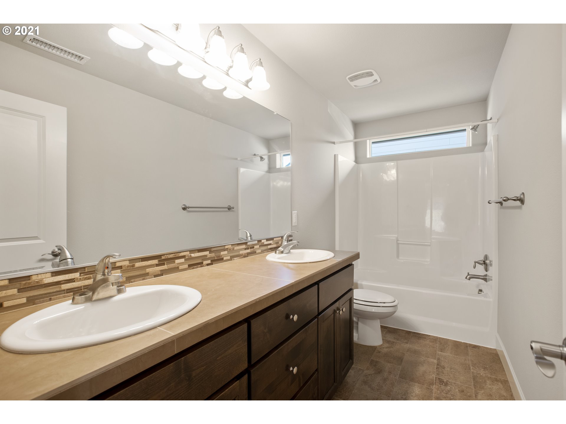 1610 Northeast 172nd Circle Ridgefield, WA 98642 - Photo 16 of 30
