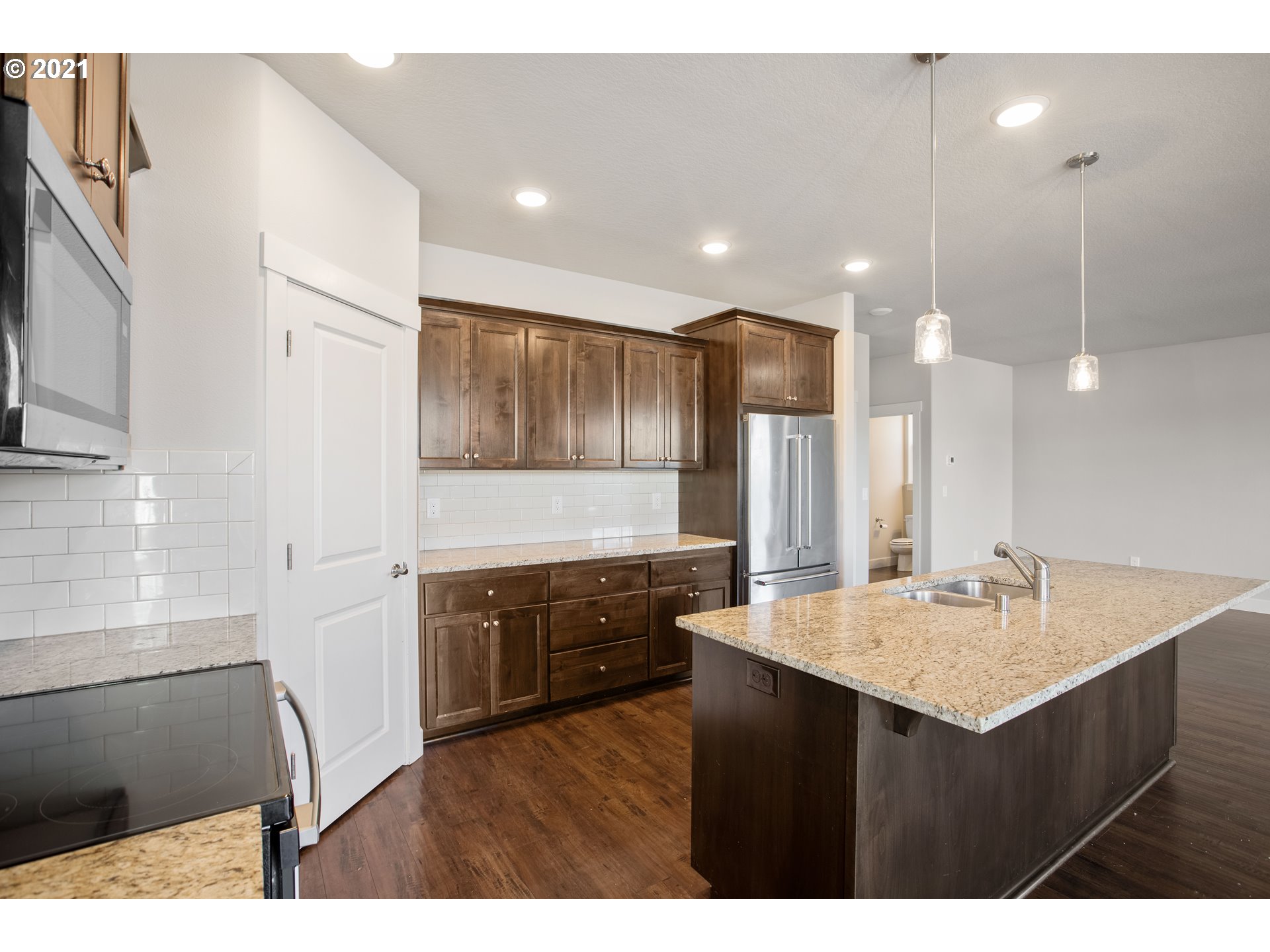 1610 Northeast 172nd Circle Ridgefield, WA 98642 - Photo 8 of 30