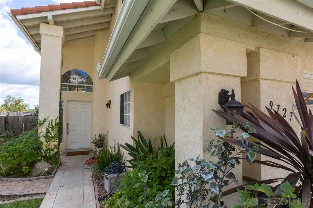 9727 Avenida Colino Spring Valley, CA 91977 - Photo 3 of 24 Gallery Image 3