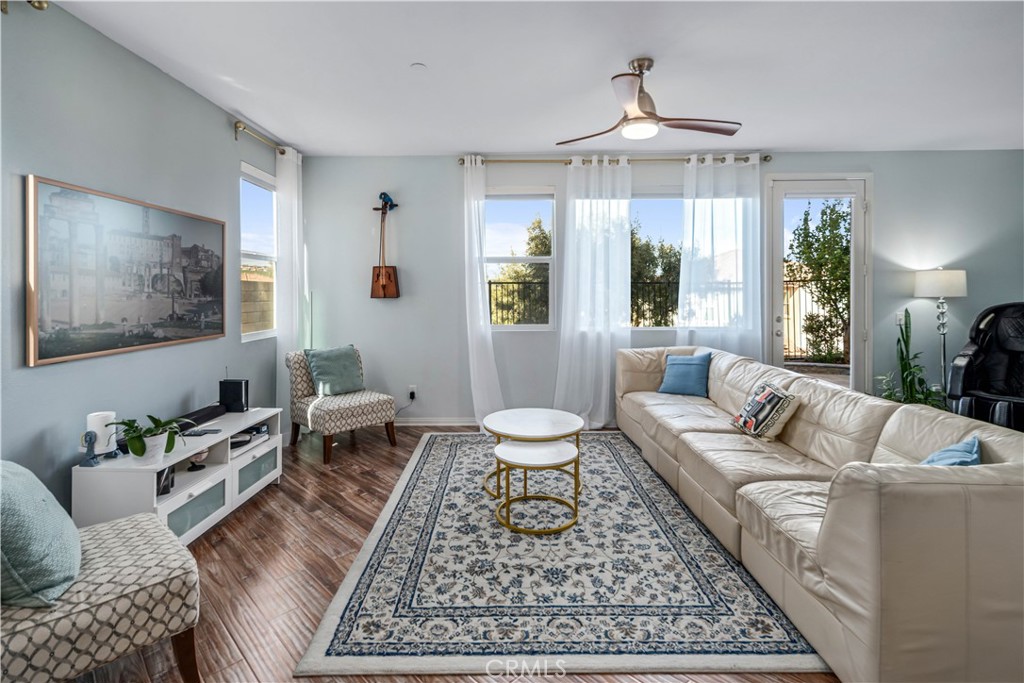 19849 Via Ott Newhall, CA 91321 - Photo 13 of 50